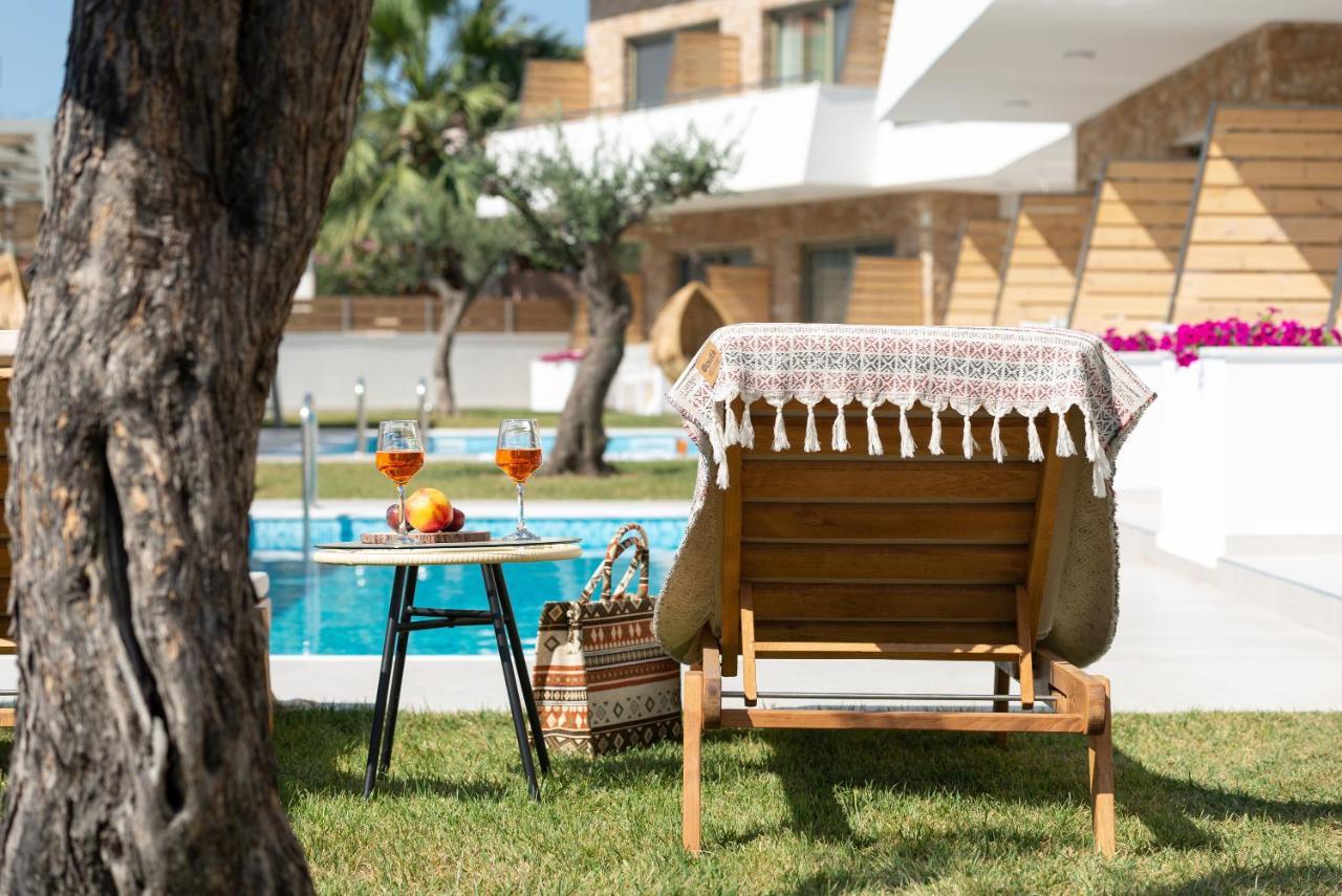 Imagine Luxury Suites Nikiti  Bagian luar foto