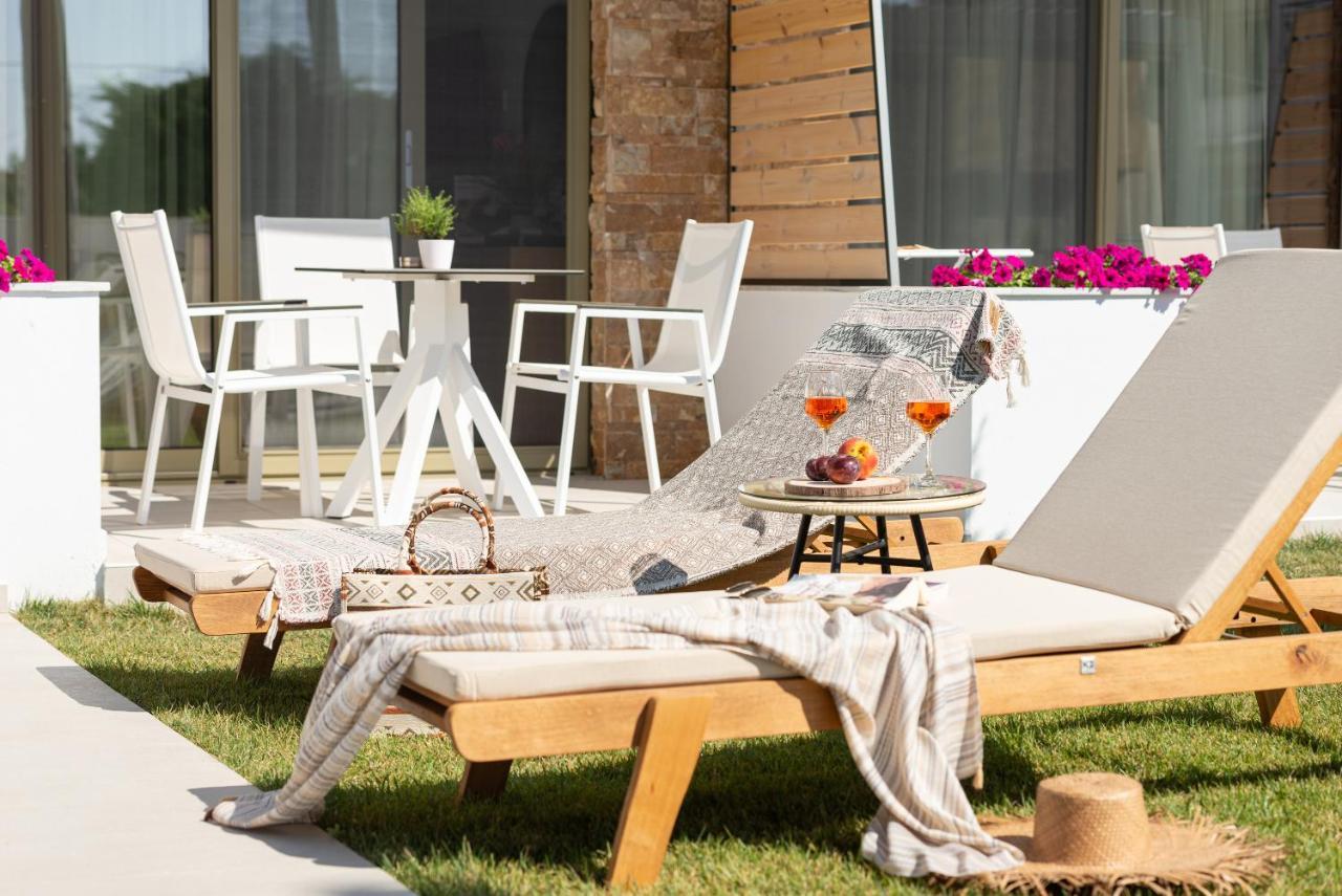Imagine Luxury Suites Nikiti  Bagian luar foto