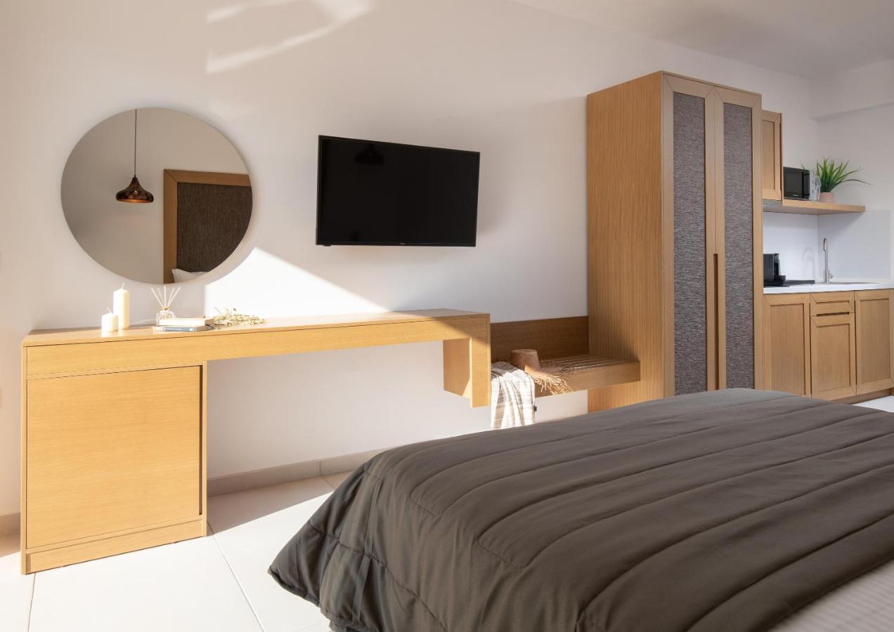 Imagine Luxury Suites Nikiti  Bagian luar foto