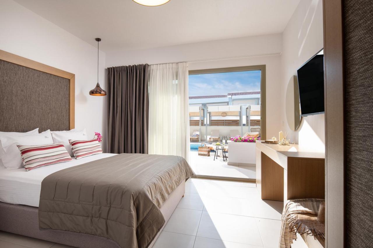 Imagine Luxury Suites Nikiti  Bagian luar foto